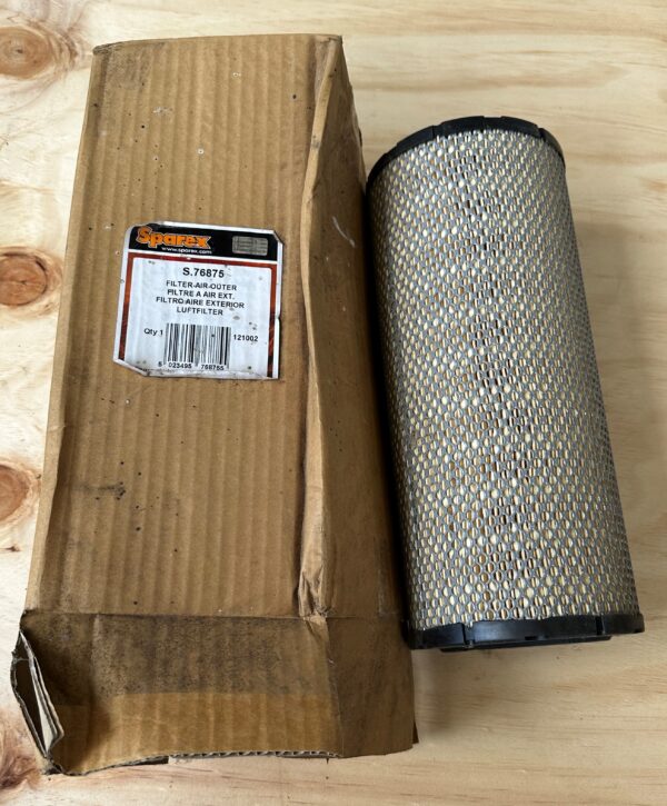 Air filter outer